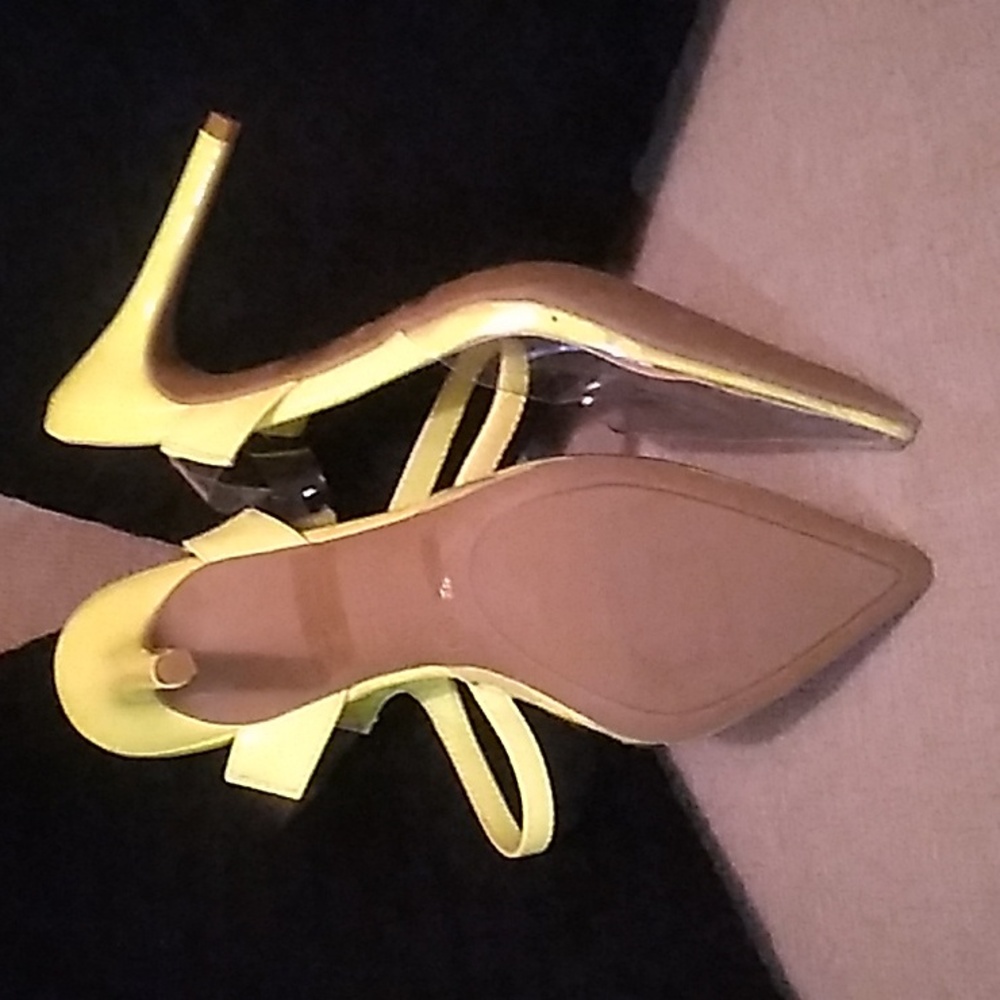 Shoes - Picture 3 of 3